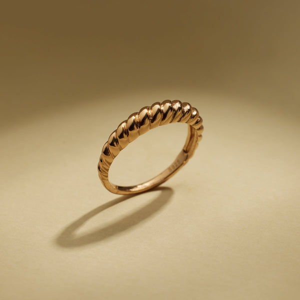 Gloss Croissant Ring Ring