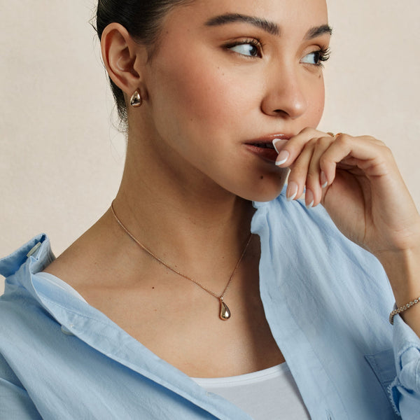 Gloss Pendant Necklace Necklace