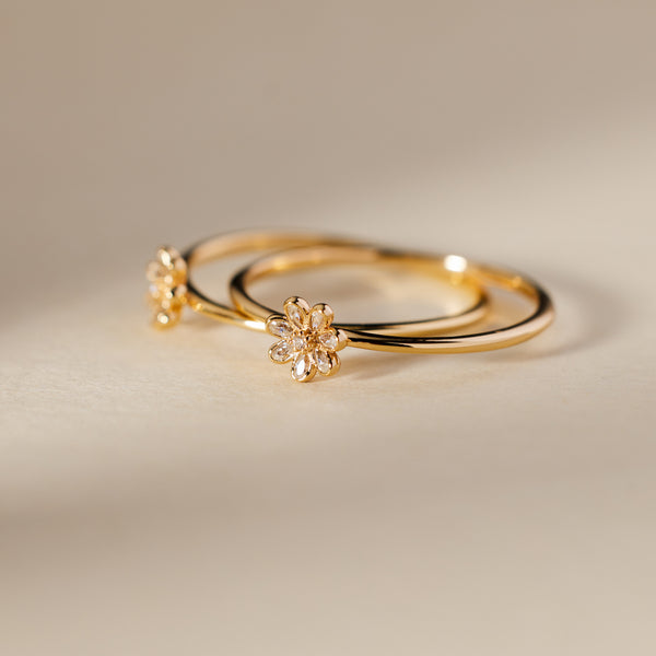 Luxe Flower Ring Ring