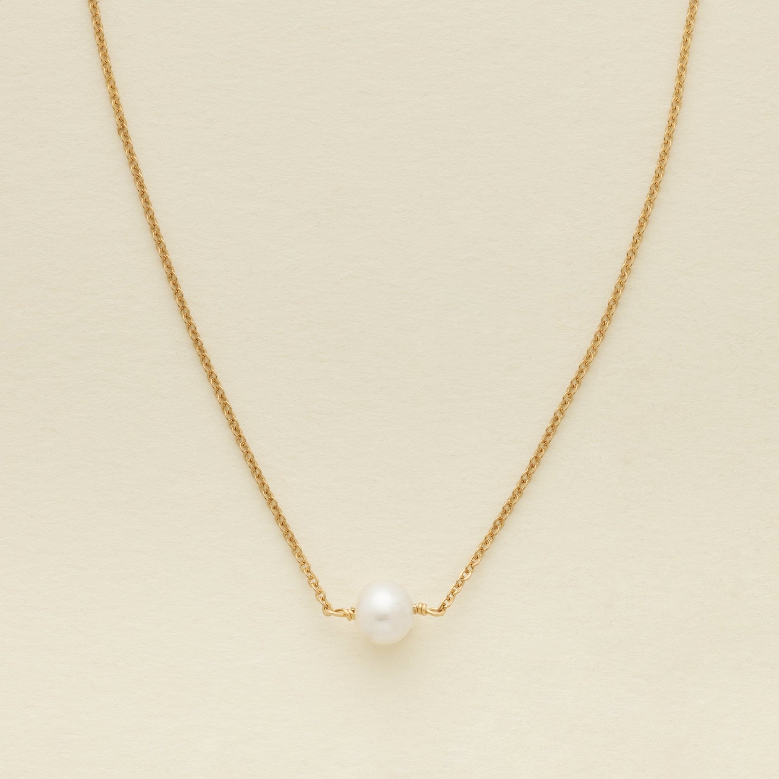 https://www.madebymary.com/cdn/shop/files/pearl-choker-necklace-gold-vermeil-necklace-28261082300489.jpg?v=1691773211&width=1600